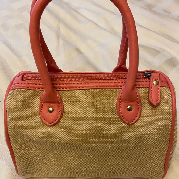 Tommy Hilfiger Kids Mini Handbag - Picture 2 of 4